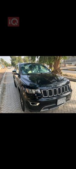 جیپ گراند شیرۆکی